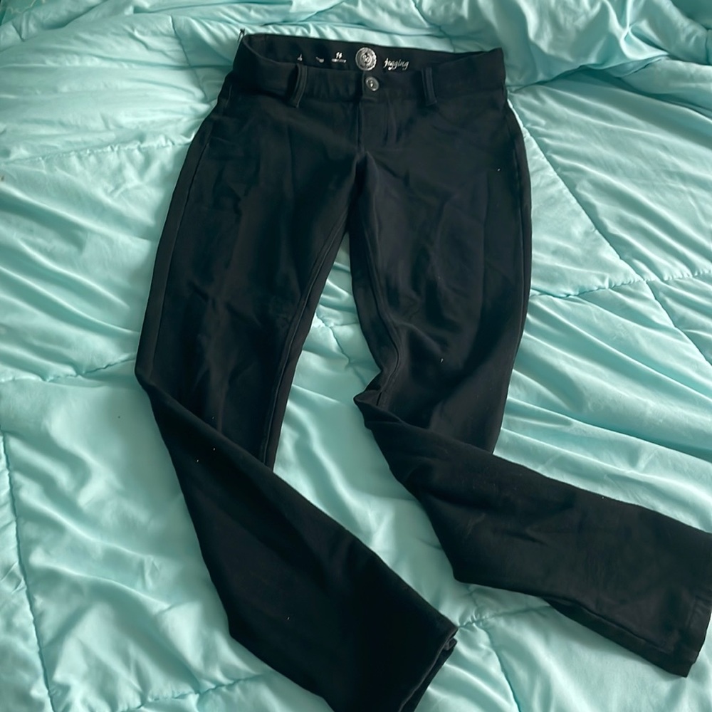 Black jeggings
